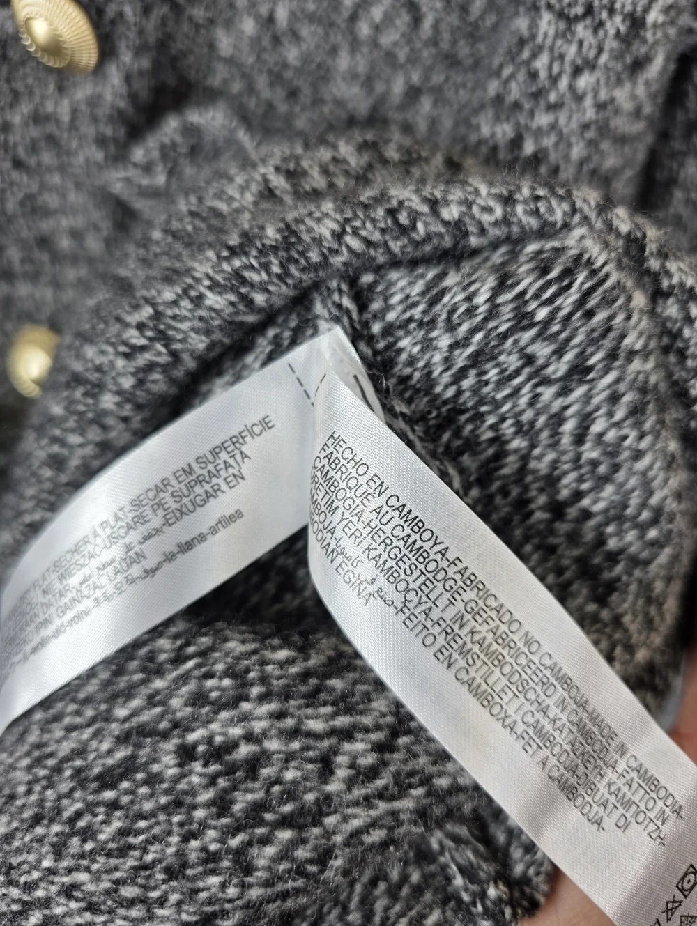 Zara 100% wool knit  Women's Marled Black-Gray  Cardigan with gold buttons - Picture 9 of 12